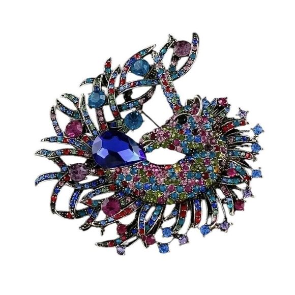Jewelry - old money glam equestrian unicorn fairytaile retro 2 '' rhinestone pin brooch